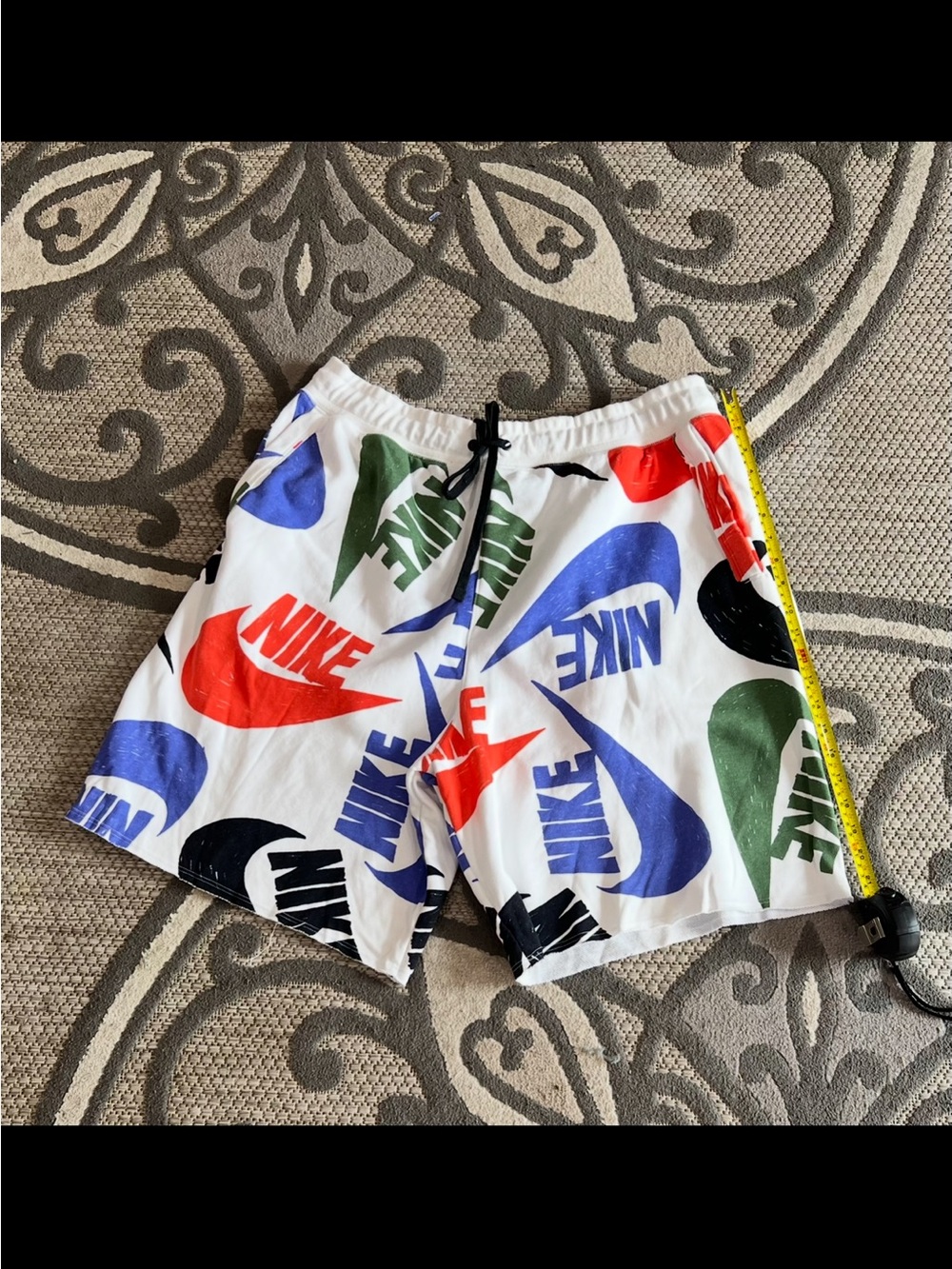 XXL Nike Men’s Athletic Mesh Shorts Logo Print Drawstring Lightweight White - Picture 5 of 5